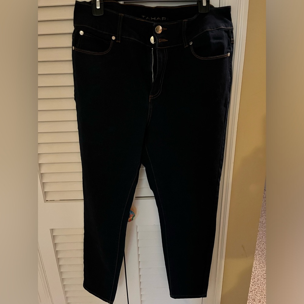 Tahari, dark denim jeans, sz 14w